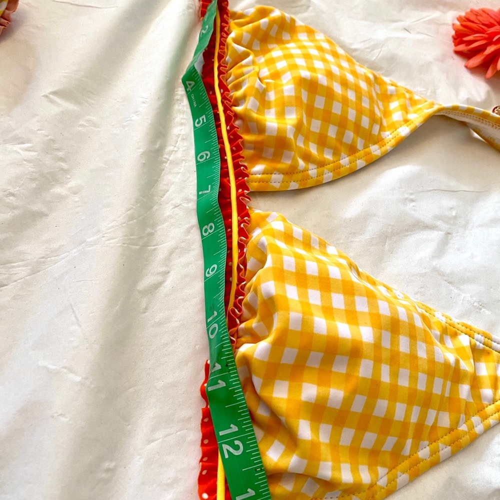 Bikini - Picture 4 of 4